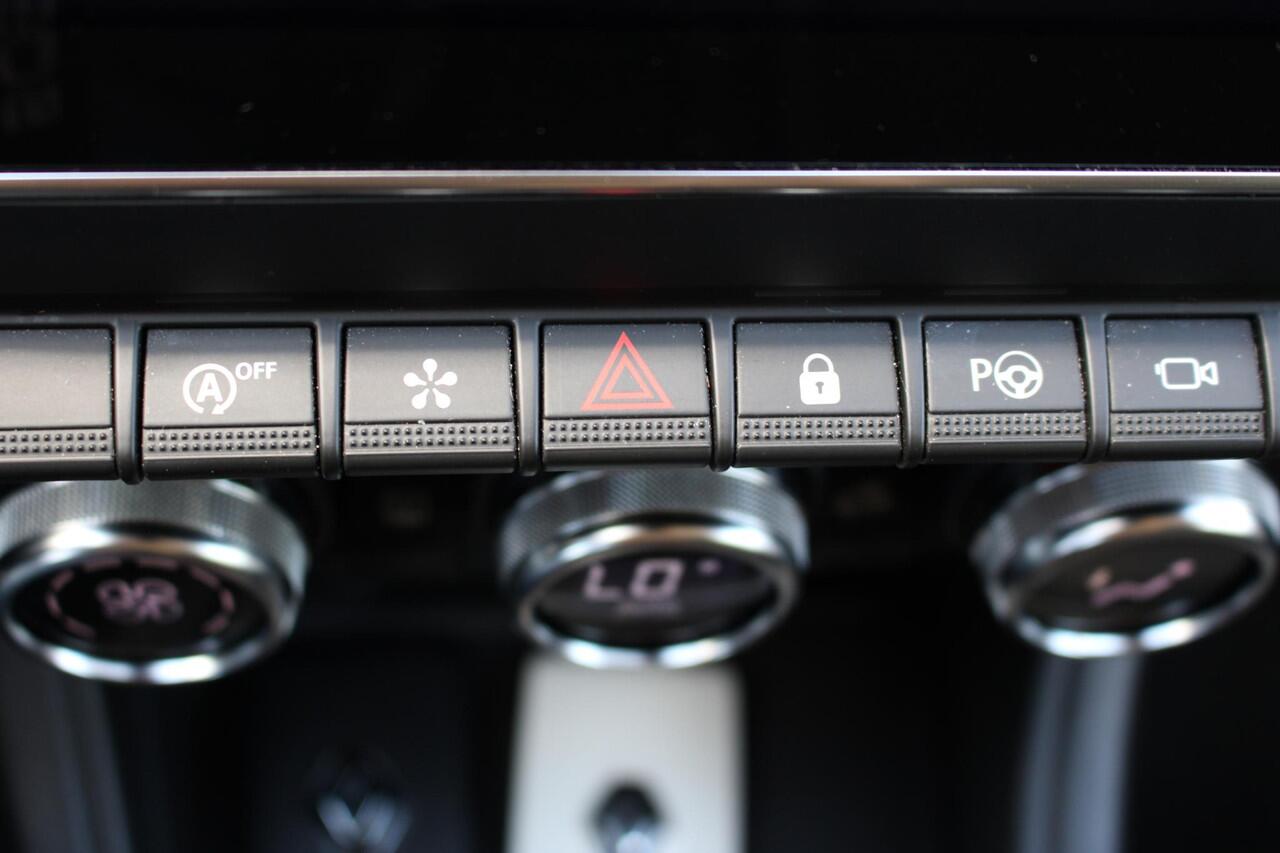 Renault CAPTUR 1.3 mild hybrid 160 techno | Around View monitor | Climate control | Cruise control | BOSE | Parkeensensoren | Appel Carplay/ Android Auto | Parkeerhulp | Navigatie