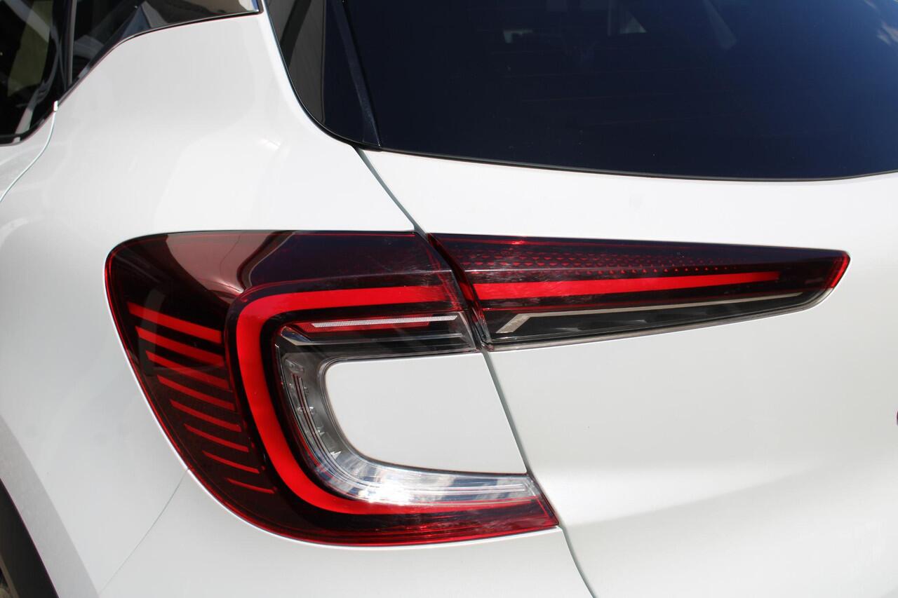 Renault CAPTUR 1.3 mild hybrid 160 techno | Around View monitor | Climate control | Cruise control | BOSE | Parkeensensoren | Appel Carplay/ Android Auto | Parkeerhulp | Navigatie