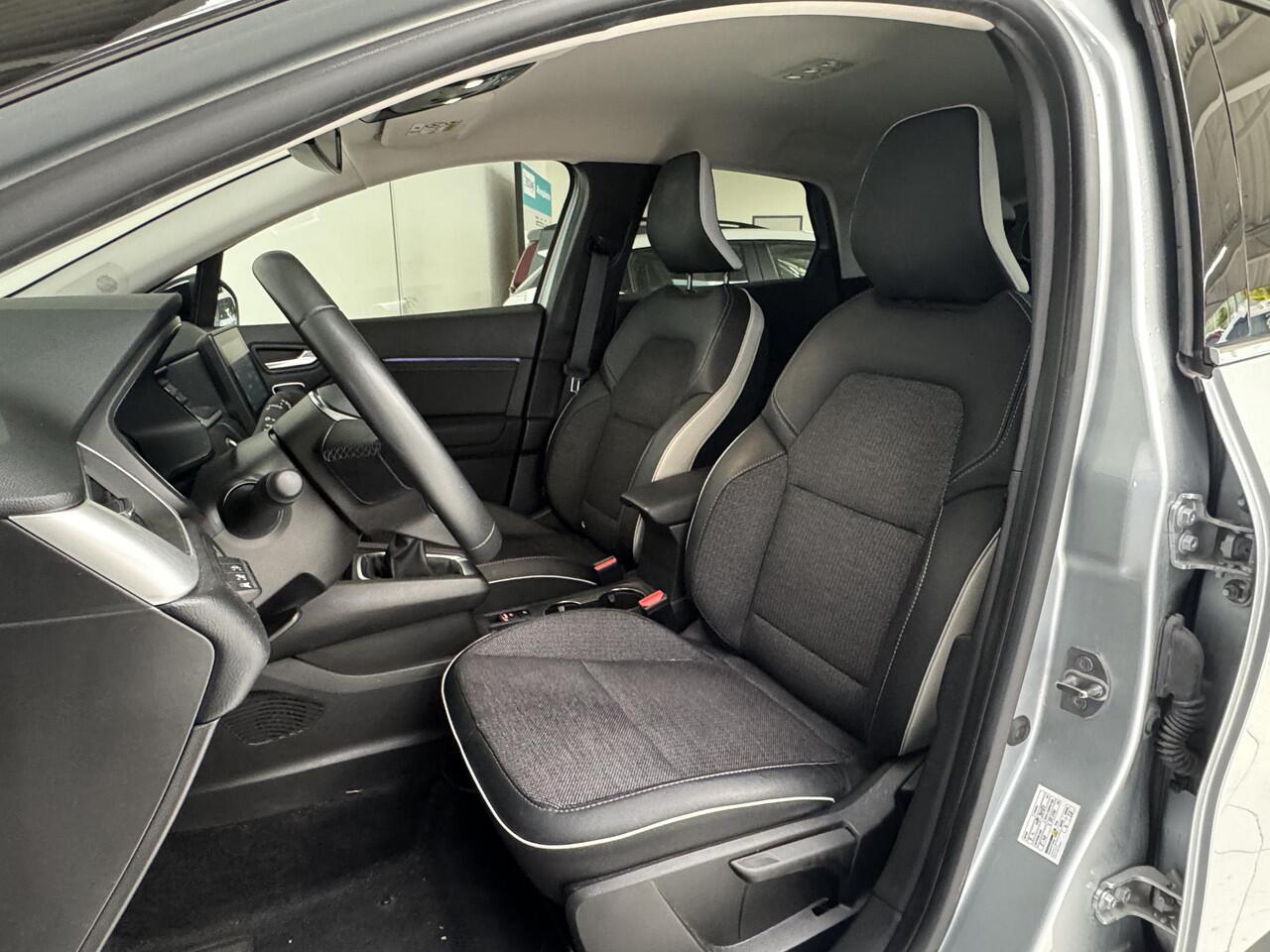 Renault CAPTUR 1.0 TCe 90 Techno | Navigatie | Achteruitrijcamera | Cruise Control | Climate Control |