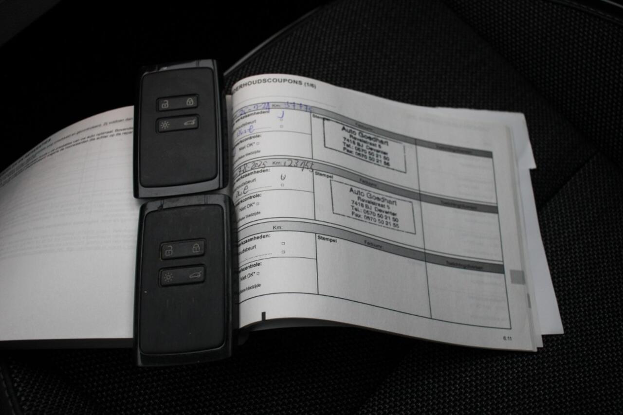 Renault CAPTUR 1.6 E-Tech full hybrid 145 techno - Carplay, Navi, Cruise, Camera, Half Leer, PDC