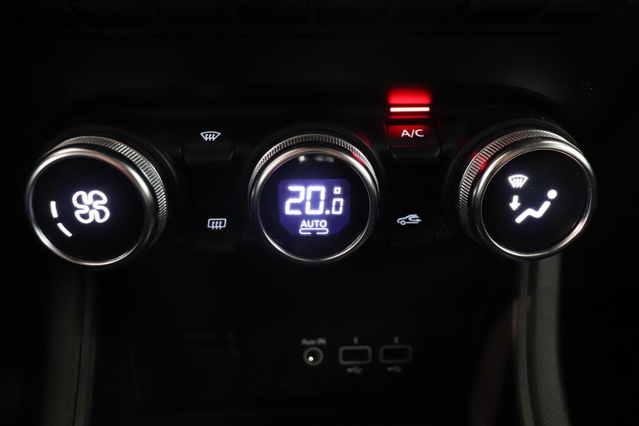 Renault CAPTUR 1.0 TCe 90 techno | Camera | Navigatie | Parkeersensoren | All season banden | AppleCarplay | LED lampen |