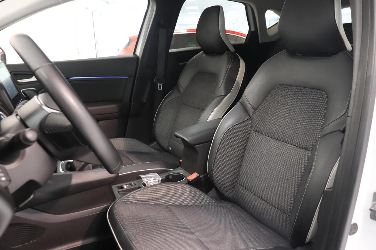 Renault CAPTUR 1.0 TCe 90 techno | Camera | Navigatie | Parkeersensoren | All season banden | AppleCarplay | LED lampen |