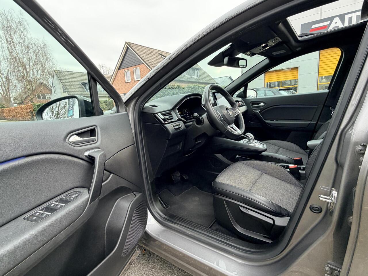 Renault CAPTUR 1.6 E-Tech PHEV 160PK Rivé GaucheoPano