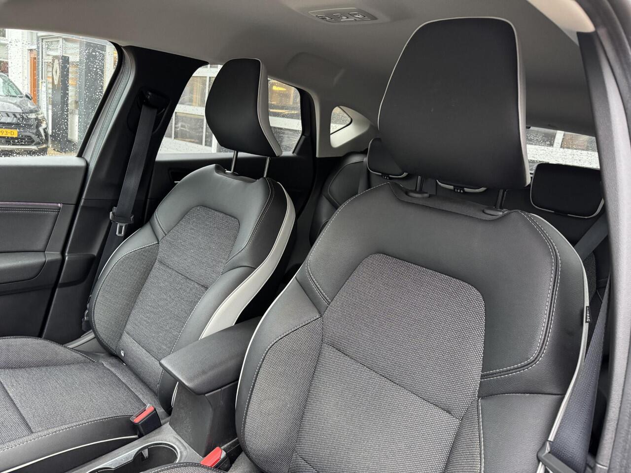 Renault CAPTUR 1.3 TCe 140pk EDC Intens 22.604km!!