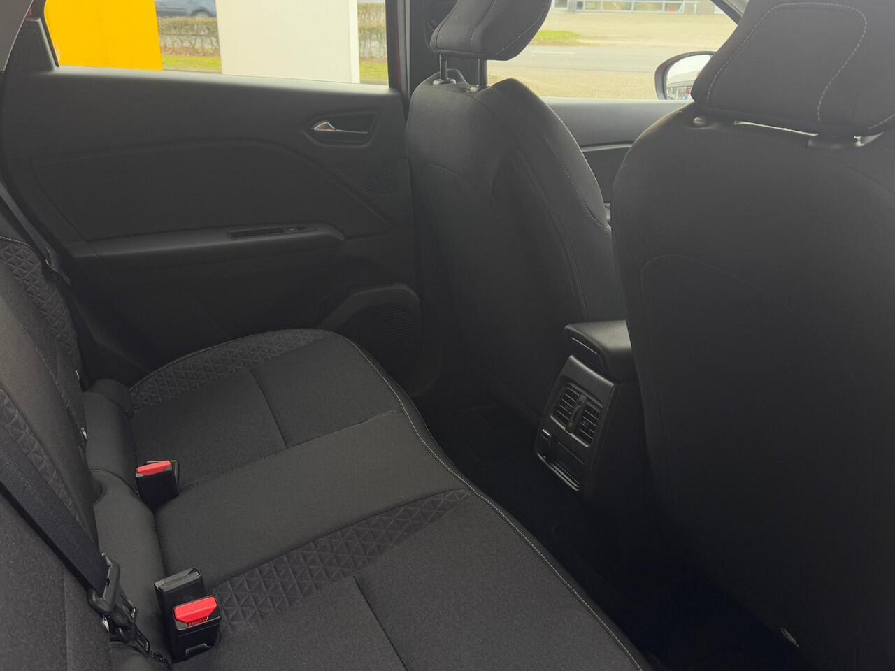 Renault CAPTUR TCe 90 evolution | Lichtmetalen velgen 17" | Volautomatische airconditioning |