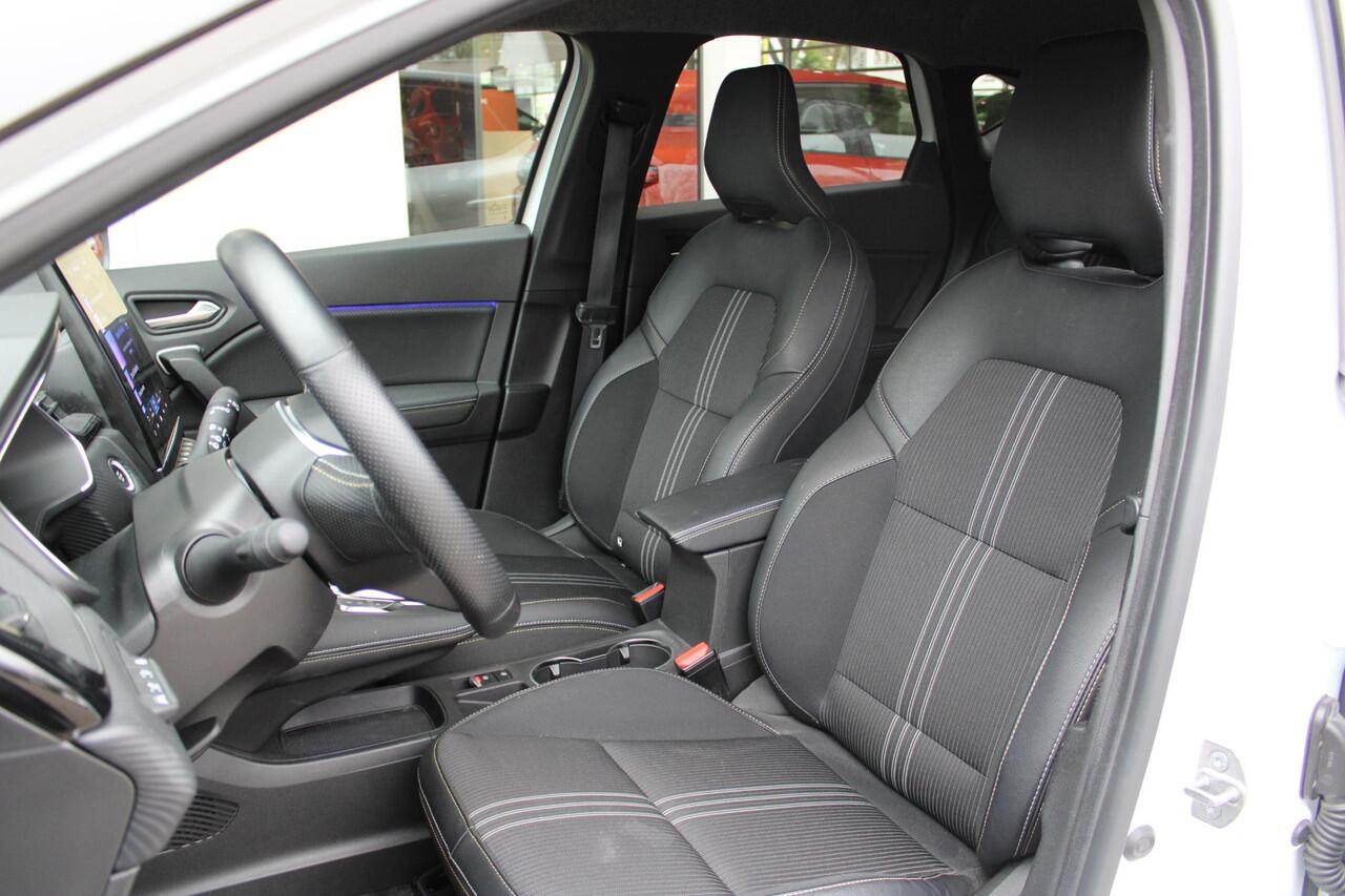 Renault CAPTUR 1.6 E-Tech full hybrid 145 E-Tech engineered Stoelverwarming | Stuurwielverwarming | | Achterruitrij camera | R.s line