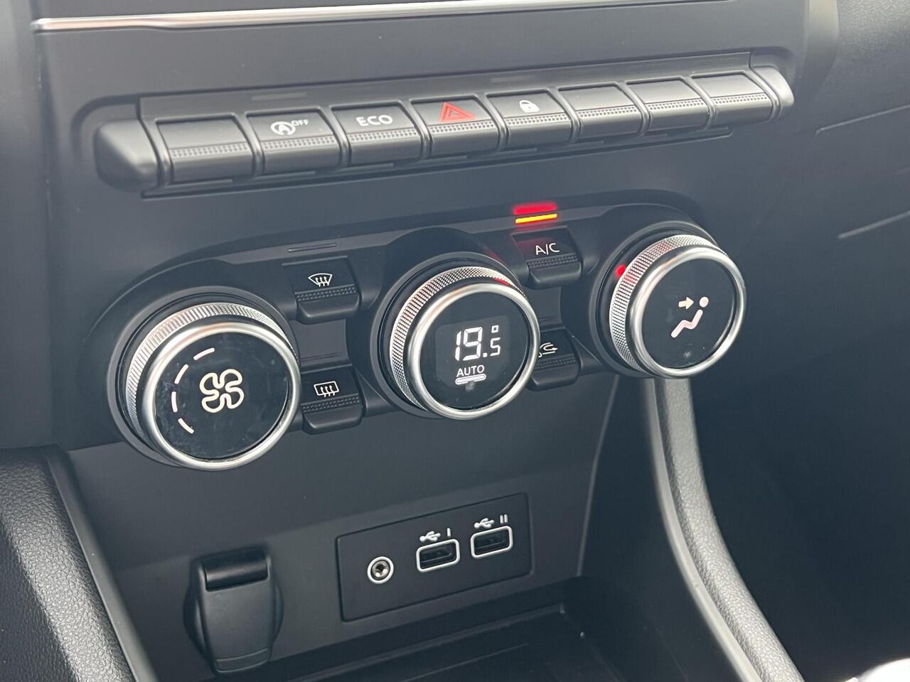 Renault CAPTUR 1.0 TCe 90 evolution Black Line | Navigatie | Climate Control | Key-less | DAB | LED | Cruise Control | Parkeersensoren |