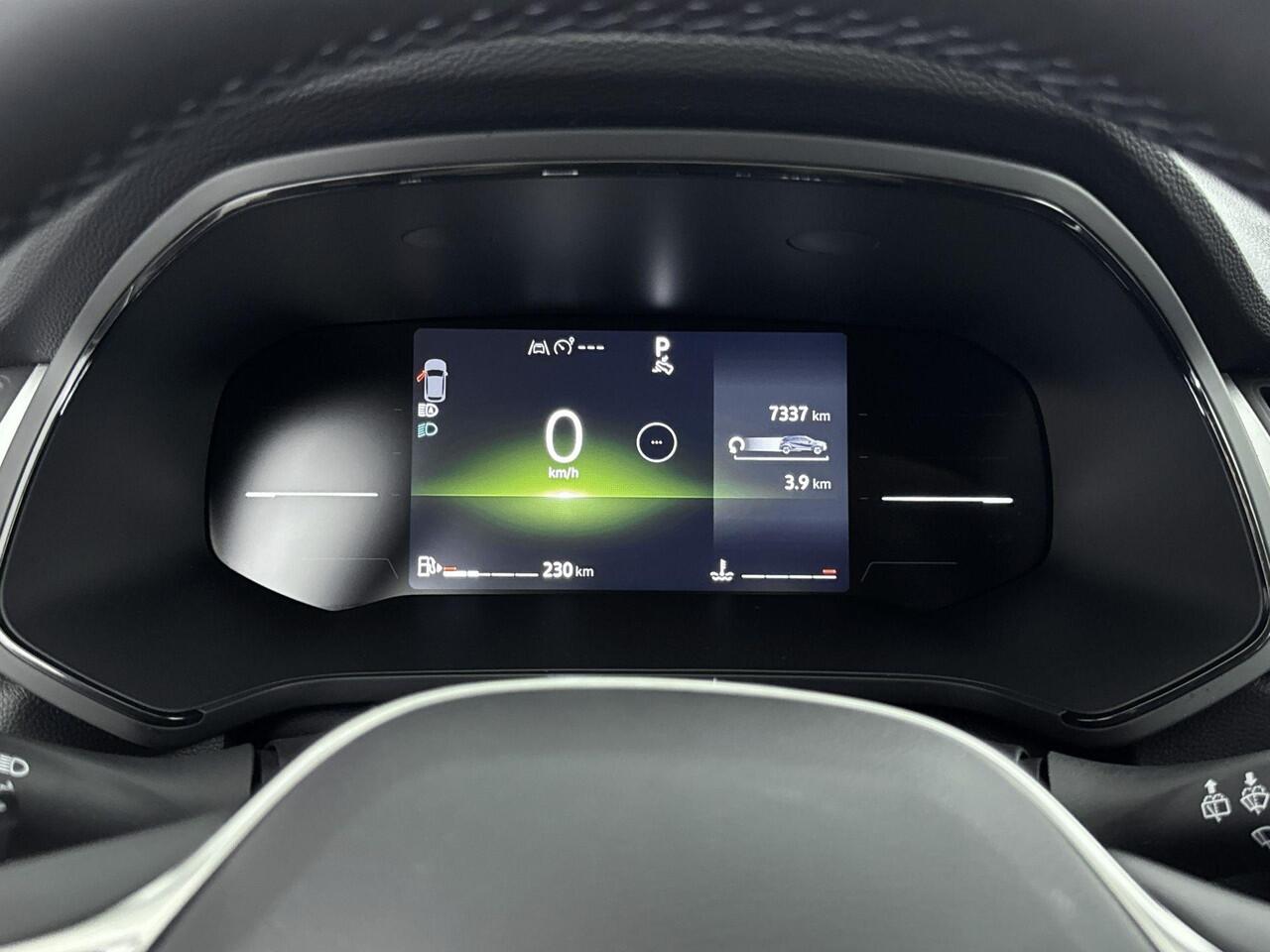 Renault CAPTUR 1.3 mild hybrid 160pk Evolution | Apple & Android Carplay | Achteruitrij Camera | Parkeersensoren Achter | Climate Control | Cruise Control | Verwarmbare Voorstoelen | Privacy Glass