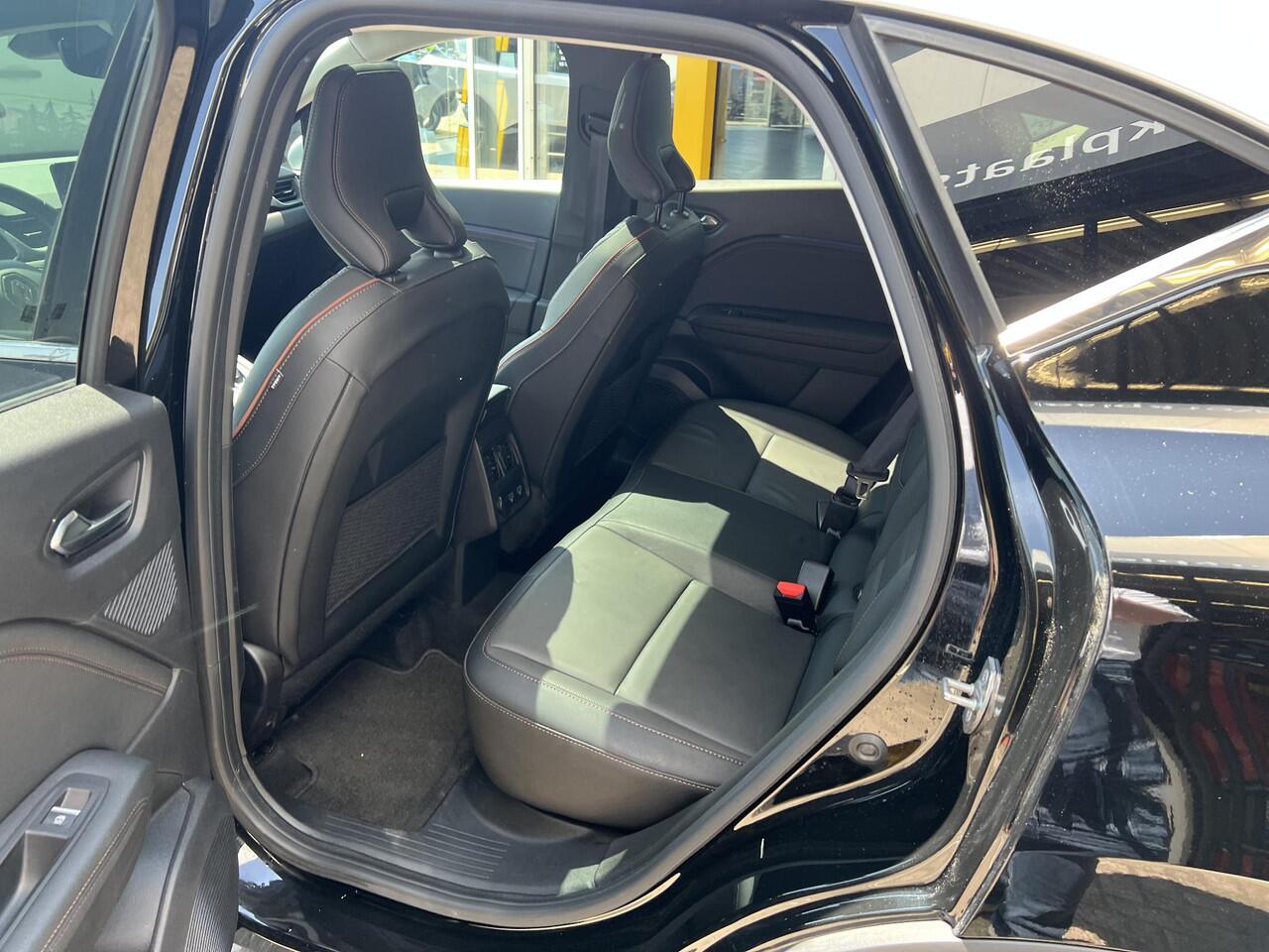 Renault CAPTUR 1.3 mild hybrid 160 iconic | Glazen schuif-kantel dak | 360 graden camera | Adaptieve Cruise Control | Leer | Stoel & stuur verwarming |