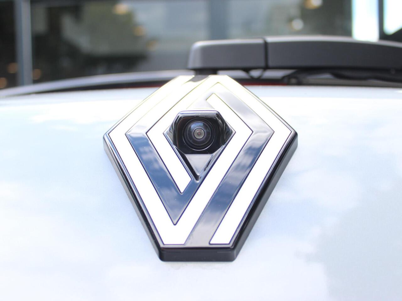 Renault CAPTUR 1.3 Mild Hybrid 140 Techno / DEMO / PACK NAVIGATION / 9,3'' NAVI / 10,25'' COCKPIT / CAMERA / PDC / CRUISE / KEYLESS / MULTISENSE / CLIMATE / 18'' LMV