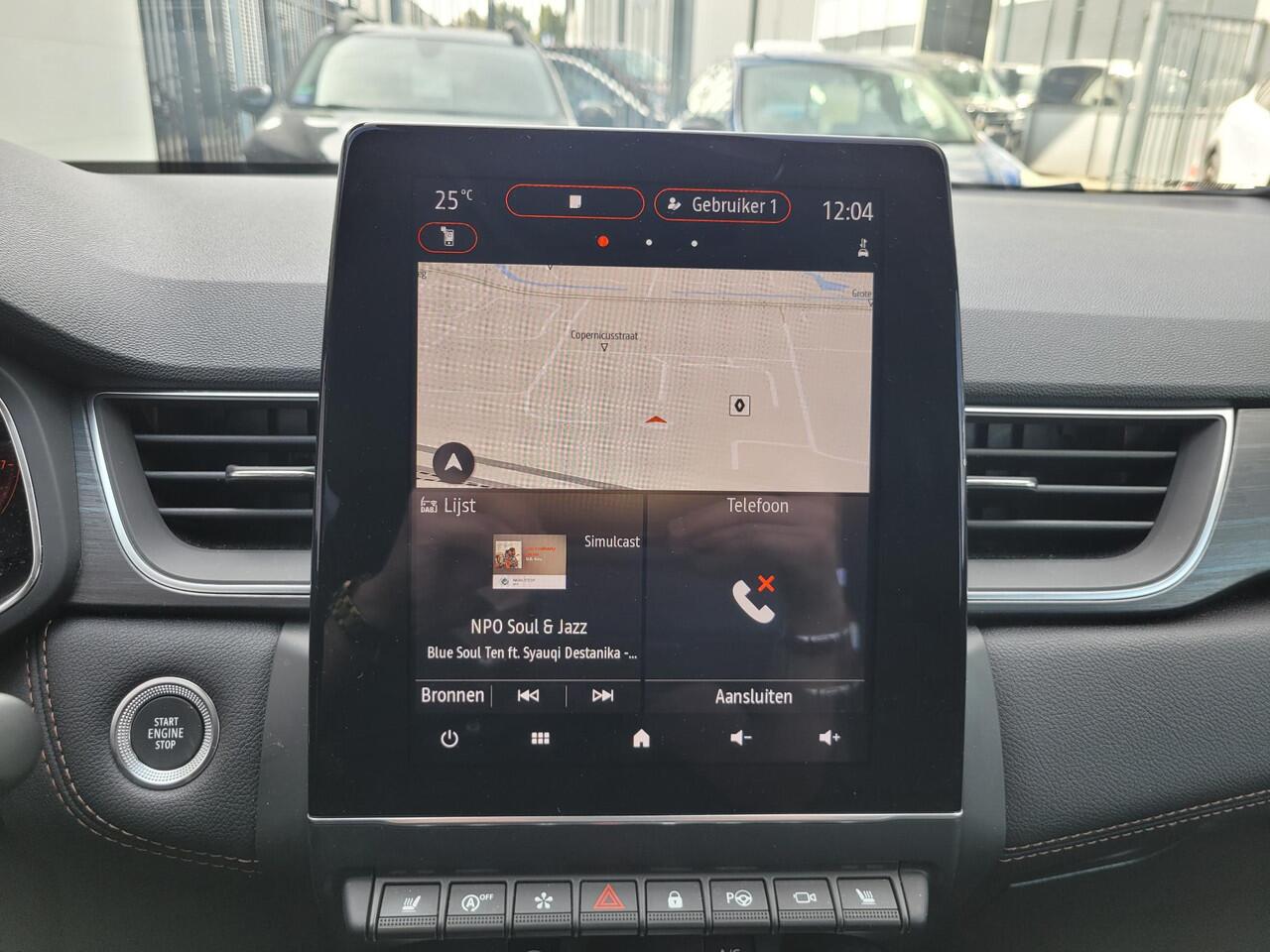 Renault CAPTUR 1.3 TCe 160 iconic (Hoge instap) BOSE | 360° Camera | Leder | Navigatie | Dealer Onderhouden