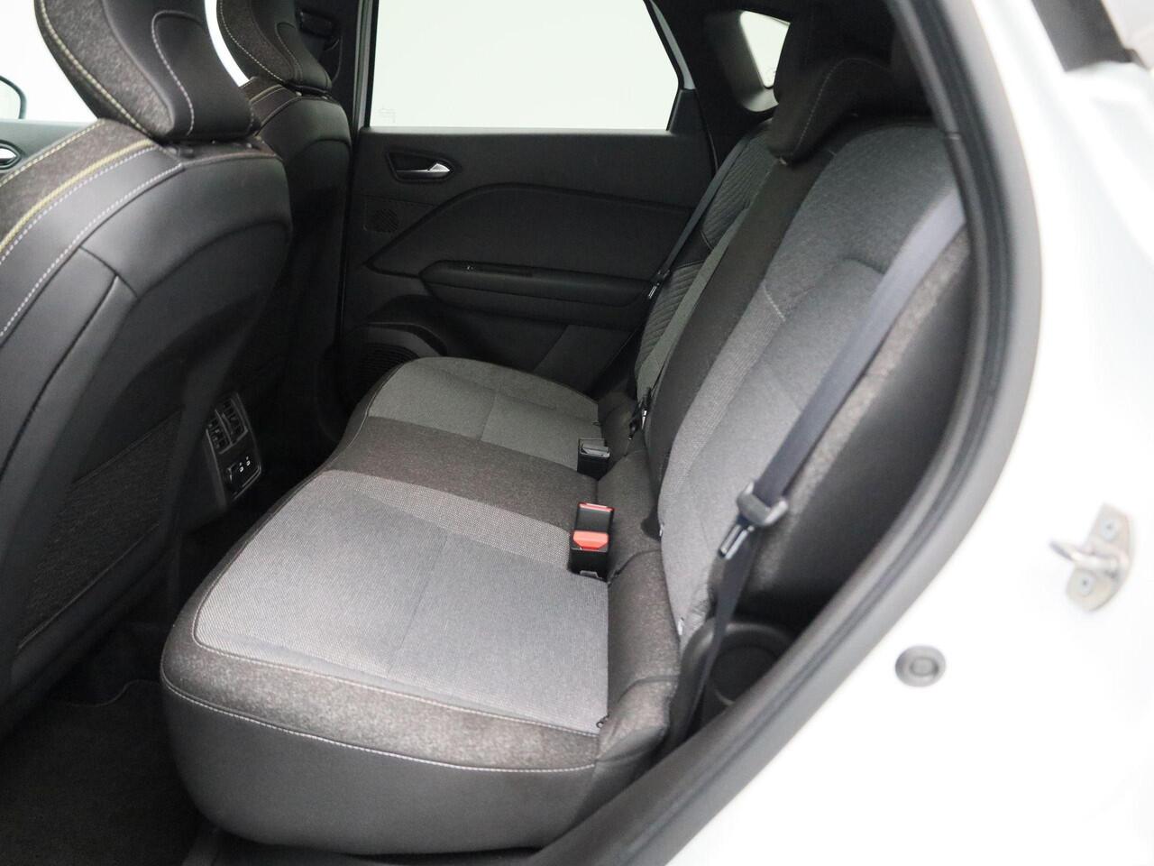 Renault CAPTUR 1.6 E-Tech Full Hybrid Techno 145PK | Google Navigatie | Adaptieve Cruise Control | Stoel- en Stuurverwarming | 360 Camera | Apple CarPlay & Android Auto