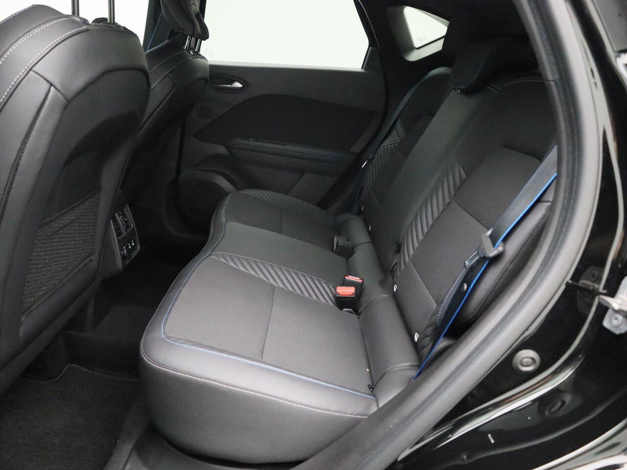 Renault CAPTUR 1.6 E-Tech Full Hybrid Esprit Alpine 145PK | Google Navigatie | Harman Kardon Audio | Adaptieve Cruise Control | 360 Camera | Stuurverwarming | Apple CarPlay & Android Auto