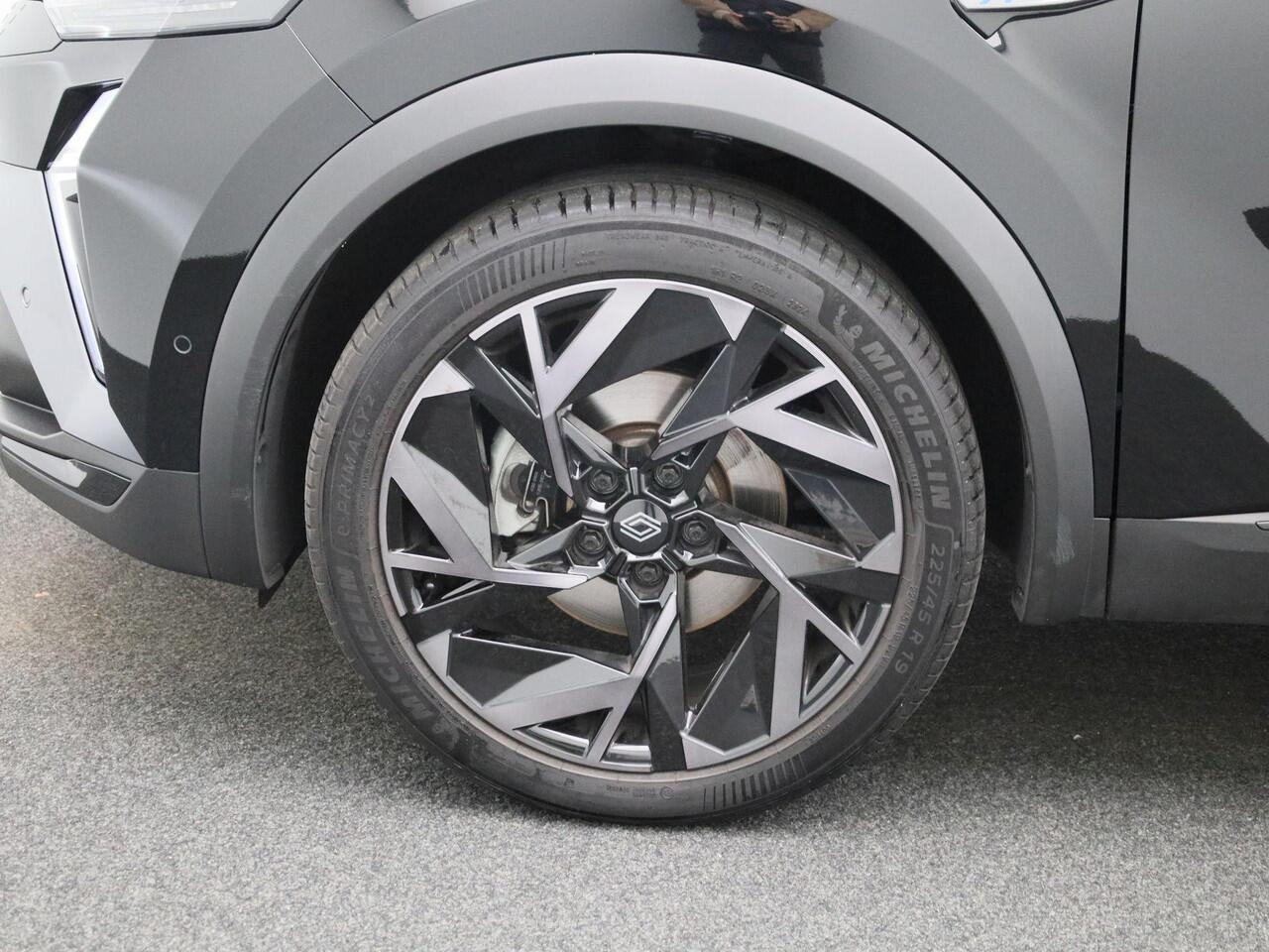 Renault CAPTUR 1.6 E-Tech full hybrid 145 esprit Alpine | Harman Kardon | 360 Camera | Adaptive Cruise Control | Navigatie | Apple Carplay & Android Auto