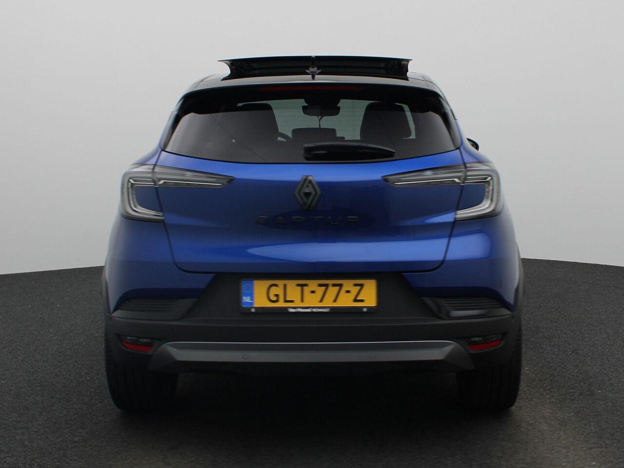 Renault CAPTUR 1.3 mild hybrid Esprit Alpine 160pk | Glazen schuif/kanteldak | Harman Kardon-audio | Stoel,- Stuur-, & voorruitverwarming | Rondom Camera