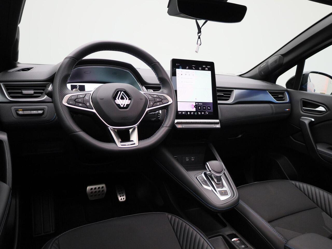 Renault CAPTUR 1.3 mild hybrid Esprit Alpine 160pk | Glazen schuif/kanteldak | Harman Kardon-audio | Stoel,- Stuur-, & voorruitverwarming | Rondom Camera