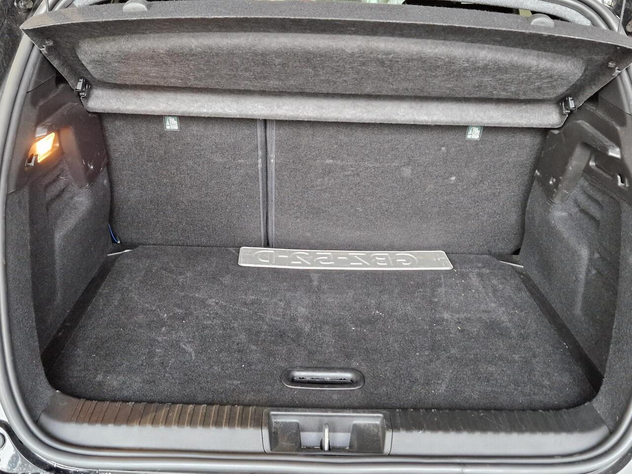 Renault CAPTUR 1.6 E-Tech full hybrid 145 esprit Alpine HARMAN KARDON AUDIO | NAVIGATIE | 360° CAMERA | DODEHOEK DETECTIE | STUURWIEL VERWARMING |