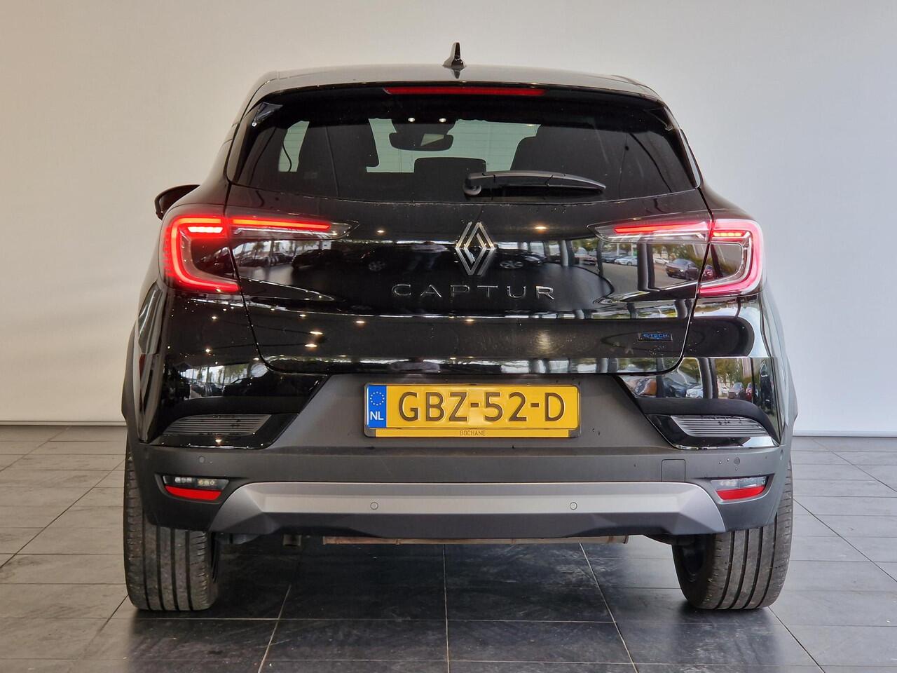 Renault CAPTUR 1.6 E-Tech full hybrid 145 esprit Alpine HARMAN KARDON AUDIO | NAVIGATIE | 360° CAMERA | DODEHOEK DETECTIE | STUURWIEL VERWARMING |