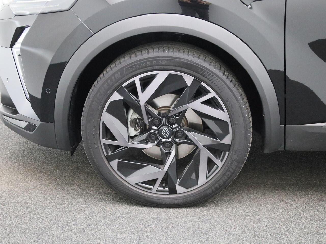 Renault CAPTUR 1.6 E-Tech Full Hybrid 145 esprit Alpine | Apple Carplay & Android Auto | Kunstlederen Bekleding | Lichtmetalen velgen 19 | Navigatiesysteem | Electronic Climate Controle