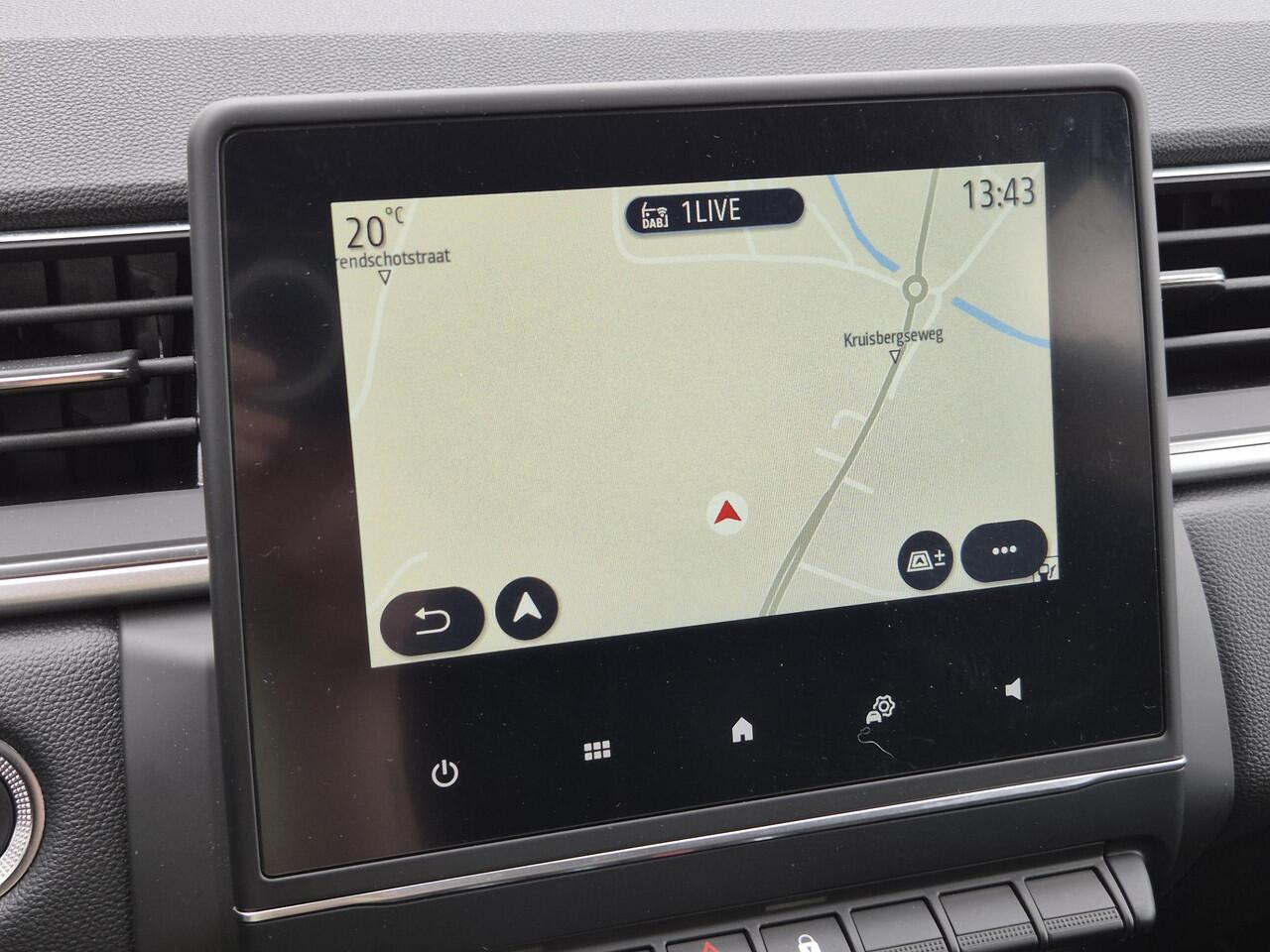 Renault CAPTUR 1.3 mild hybrid 140 techno / Achteruitrijcamera / Apple Carplay & Android Auto / Climate Control / Navigatie / Parkeersensoren / Keyless Entry & Start / Cruise Control /