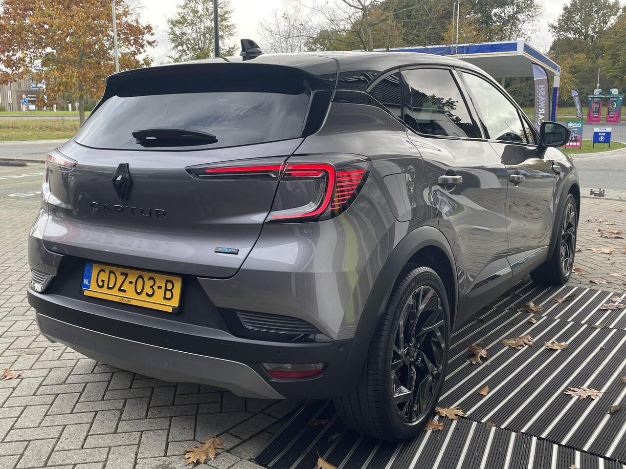 Renault CAPTUR 1.6 E-Tech full hybrid 145 esprit Alpine | Panoramadak | Pack Winter | Pack Driving Assist | Harman Kardon