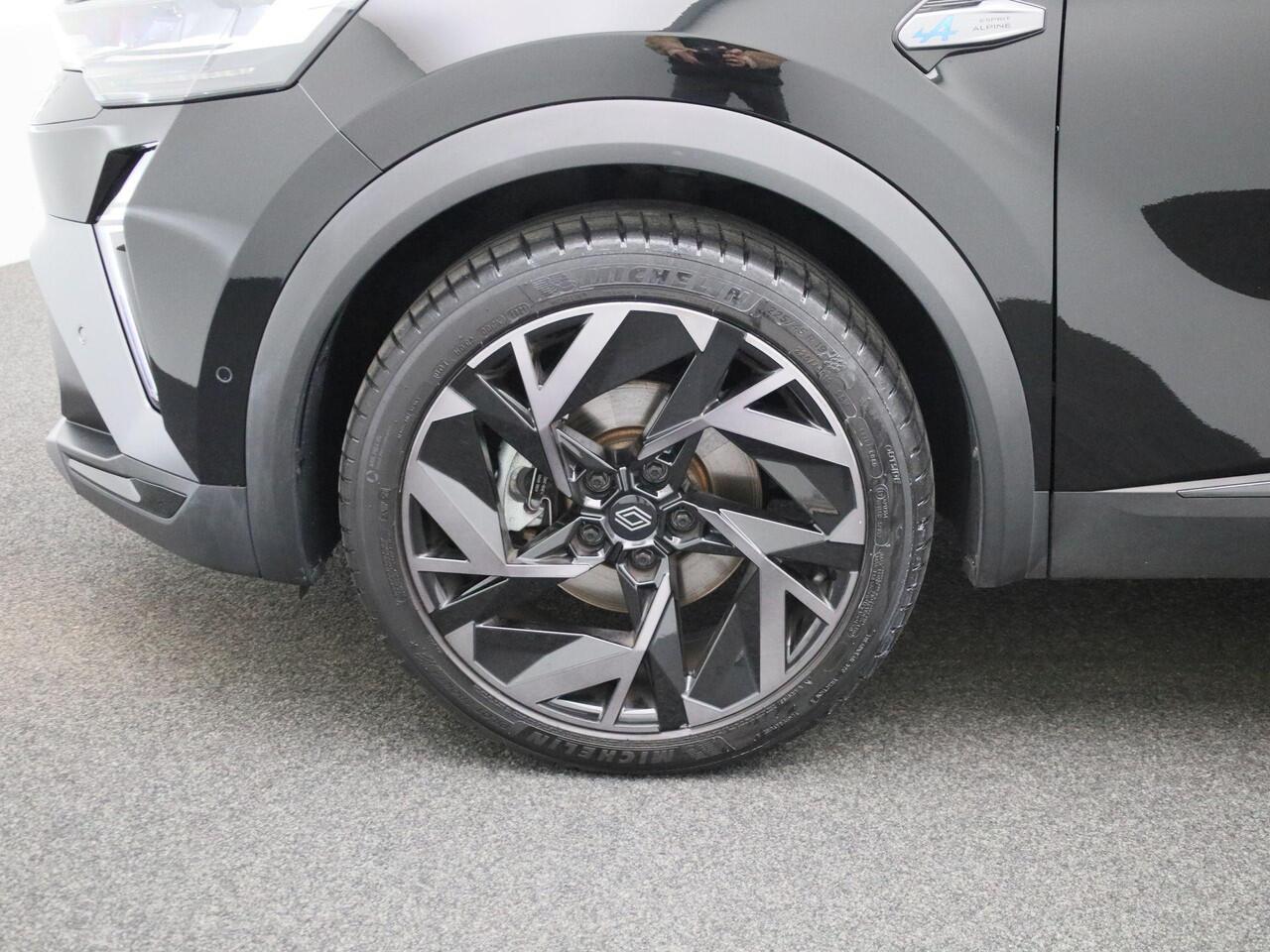 Renault CAPTUR 1.6 E-Tech full hybrid 145 esprit Alpine | Automaat | Harman kardon | Rondom camera