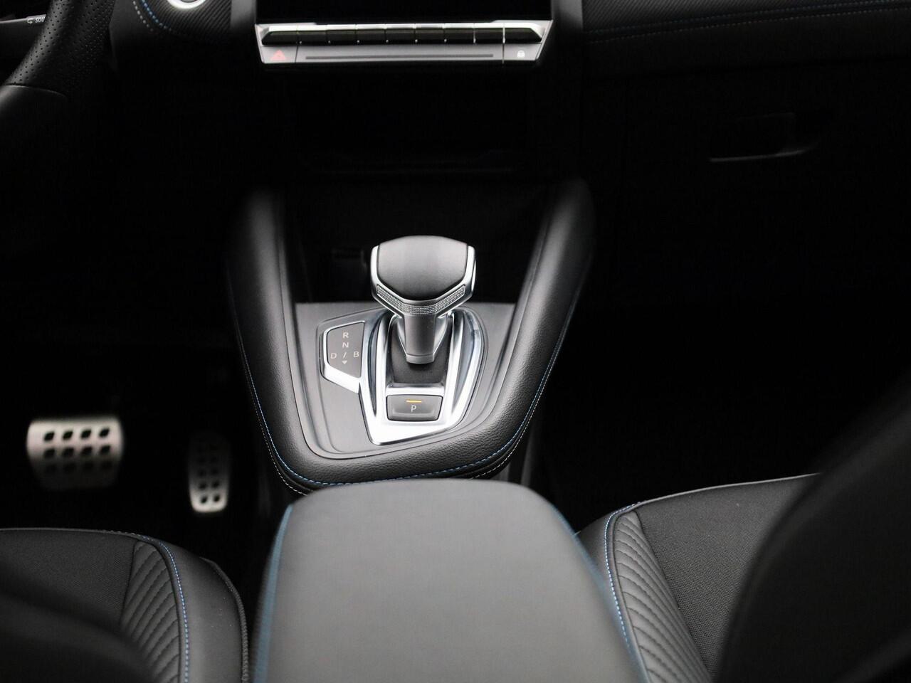 Renault CAPTUR 1.6 E-Tech full hybrid 145 esprit Alpine AUTOMAAT | LM VELGEN | NAVIGATIE | CAMERA | CRUISE CONTROL