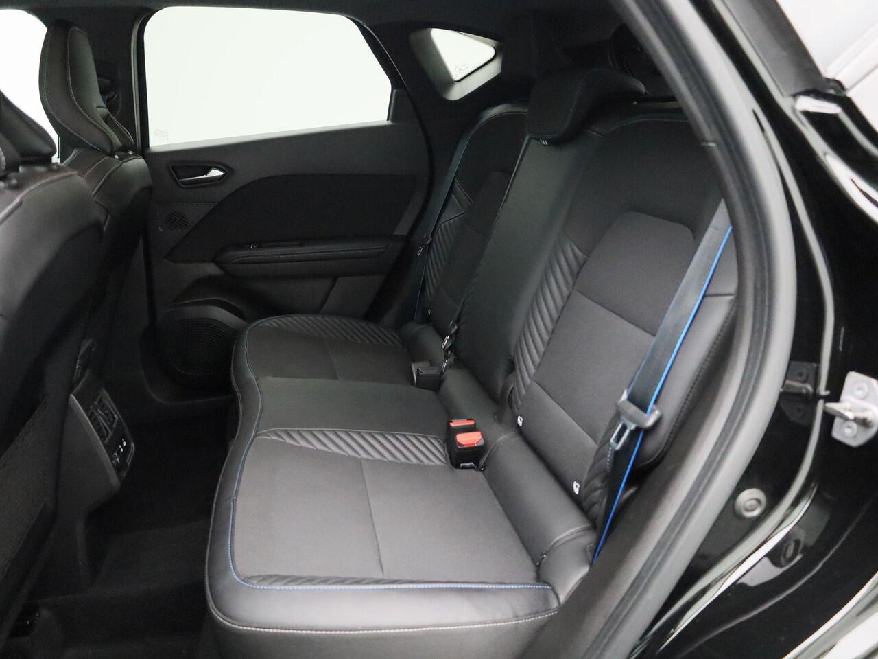 Renault CAPTUR E-Tech full hybrid 145 esprit Alpine | Apple Carplay & Android Auto | Adaptieve cruise control| Stuurverwarming | Sensoren rondom met camera rondom | Climate control |