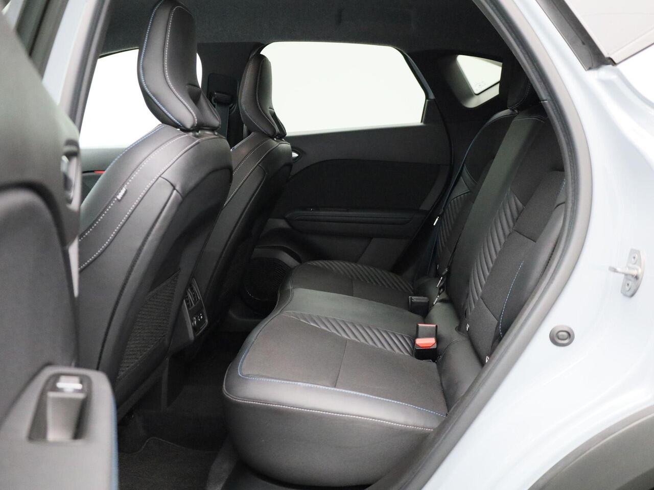 Renault CAPTUR 1.6 E-Tech full hybrid 145 esprit Alpine |AUTOMAAT | Harman Kardon Audio |Adapt Cruise Control & Climate Control |360 Camera |Google Assistant