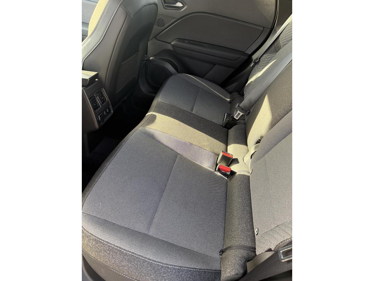 Renault CAPTUR 1.6 E-Tech full hybrid 145 Techno / Navigatie