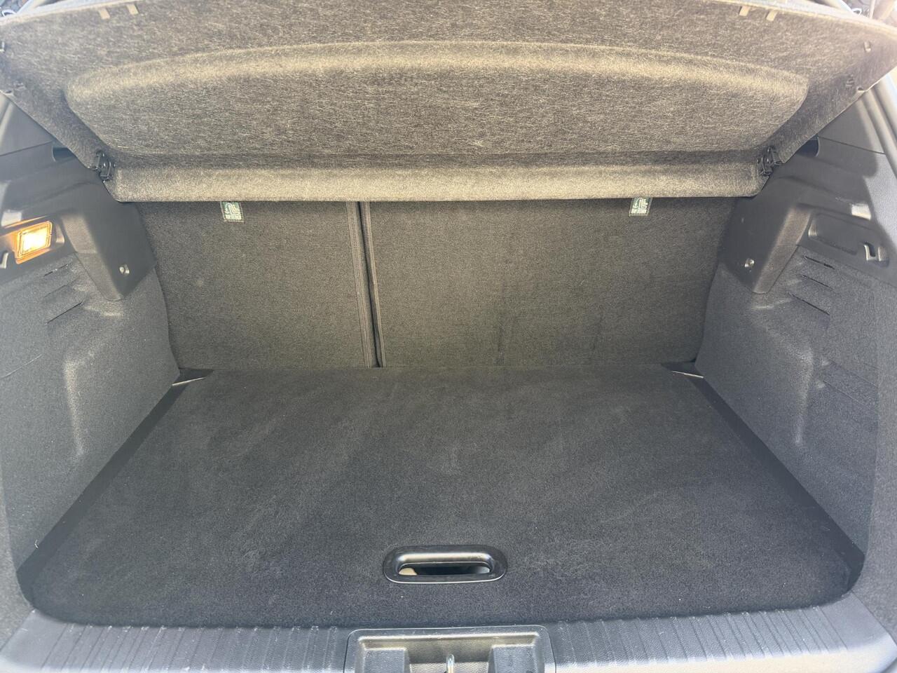 Renault CAPTUR 1.6 E-Tech full hybrid 145 Techno / Navigatie