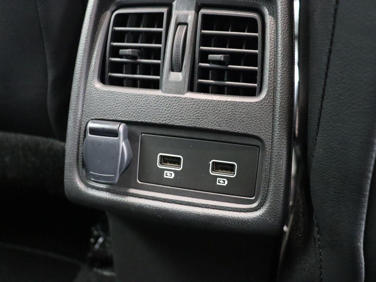 Renault CAPTUR E-Tech Hybrid 145pk Techno | Clima | Groot navi | Achteruitrij camera | LED | Keyless |