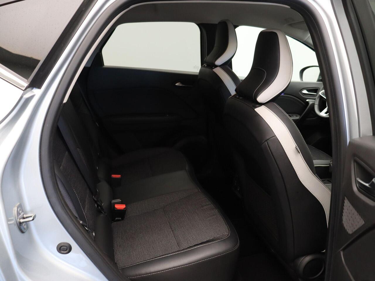 Renault CAPTUR E-Tech Hybrid 145pk Techno | Clima | Groot navi | Achteruitrij camera | LED | Keyless |