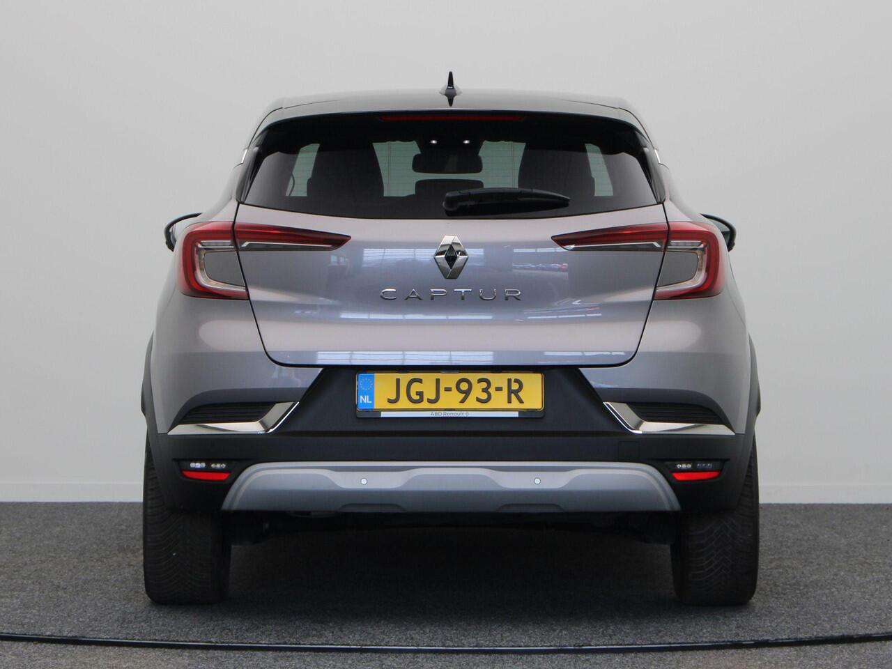 Renault CAPTUR TCe 90pk Techno | Achteruitrijcamera | Navigatie | Parkeersensoren voor/achter | Climate control |