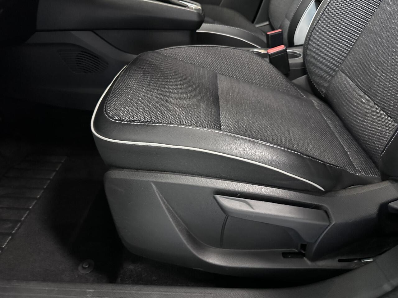 Renault CAPTUR 1.3 TCe Techno Camera | Stoelverwarming | Navi