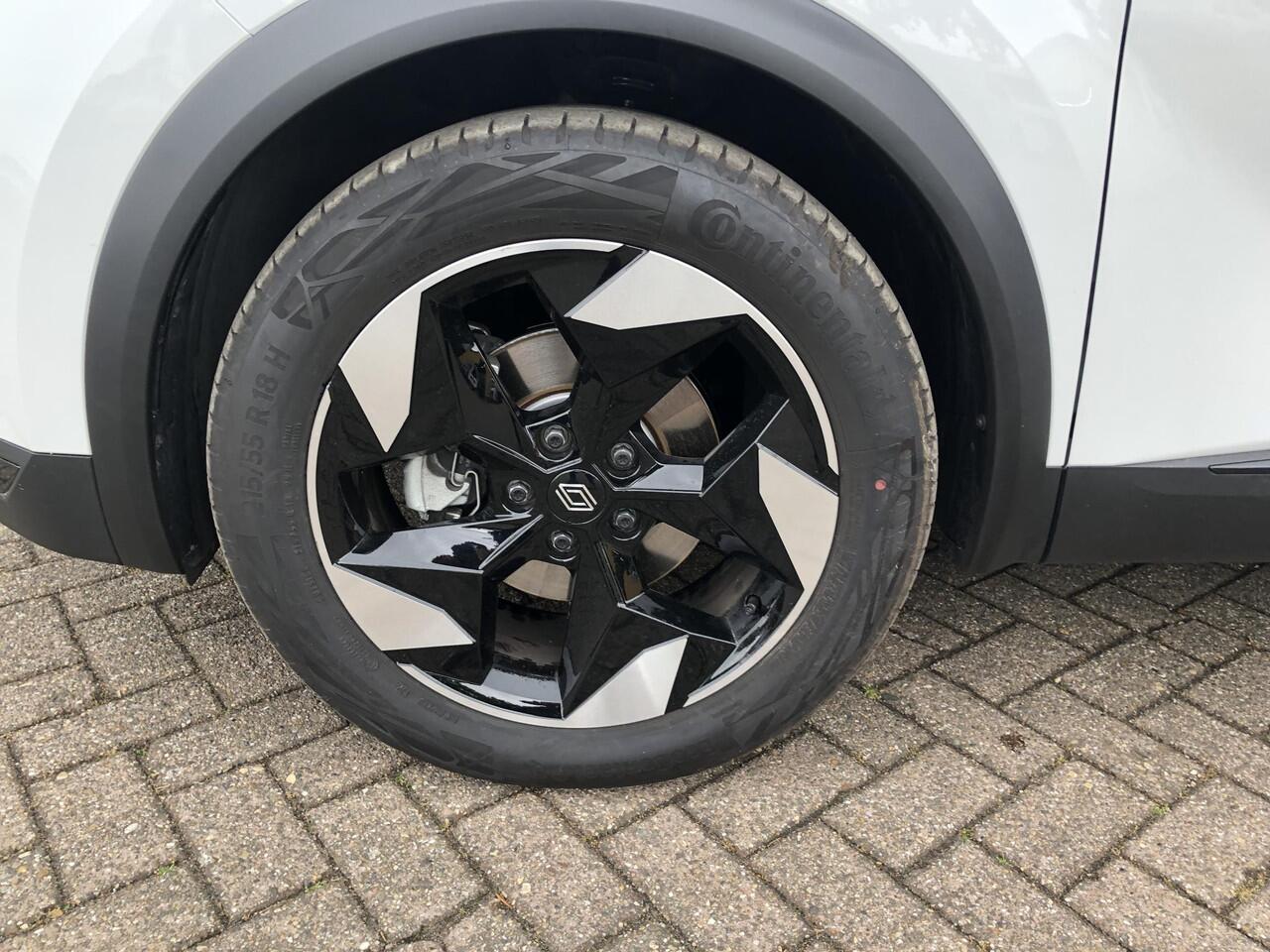 Renault CAPTUR 1.6 E-Tech full hybrid 145 techno AUTOMAAT