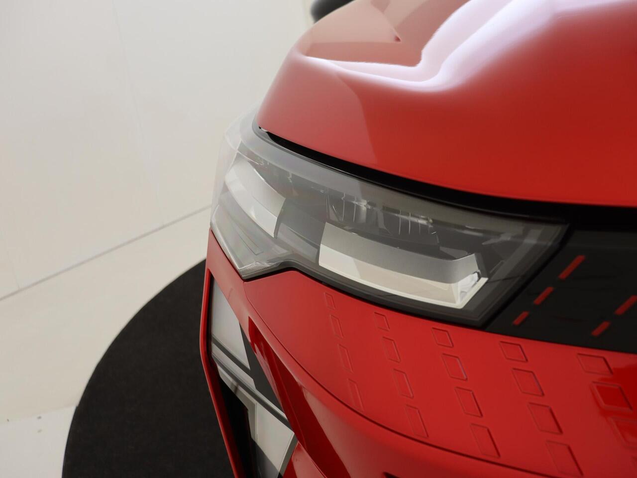 Renault CAPTUR 1.6 E-Tech full hybrid 145 techno | Navigatie | Camera