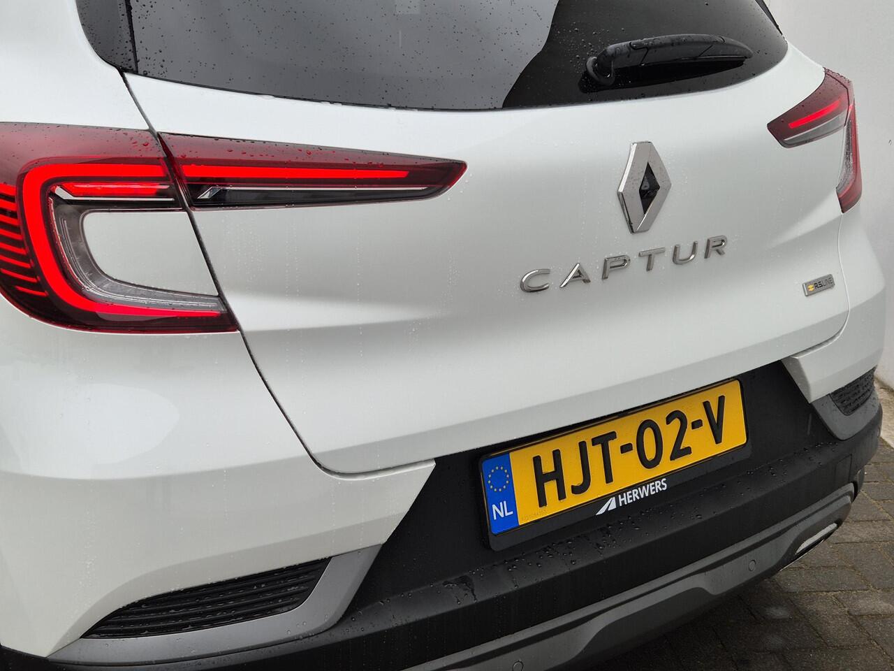 Renault CAPTUR 1.3 mild hybrid 160 R.S. Line Automaat / Pack winter / Apple Carplay Android Auto / Stuur- en Stoelverwarming / Voorruitverwarming / Adaptief cruise control / Keyless Entry/Start / Achteruitrijcamera