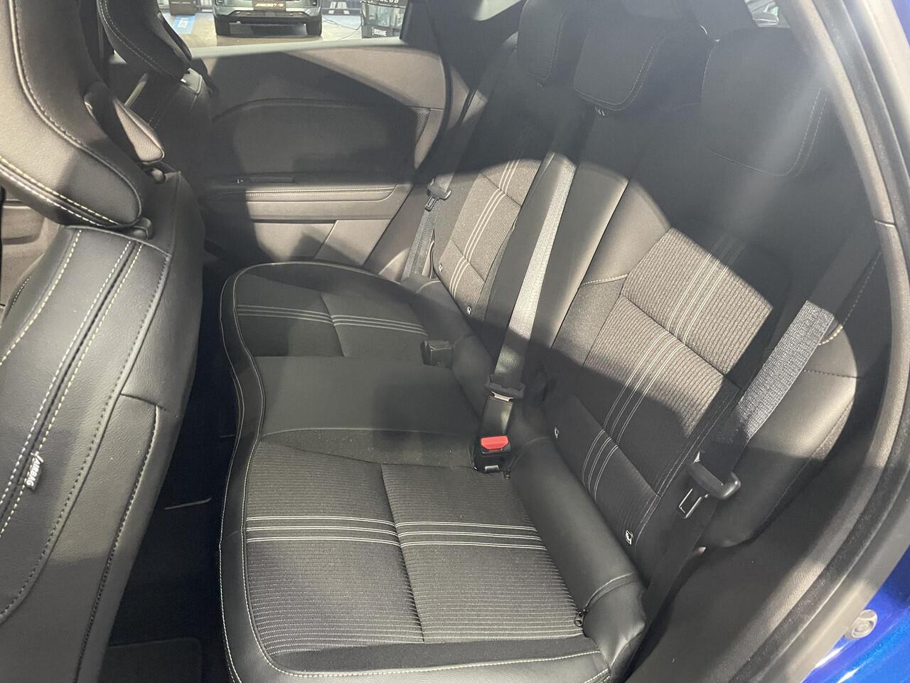 Renault CAPTUR 1.6 E-Tech full hybrid 145 E-Tech engineered | Navigatie | Camera