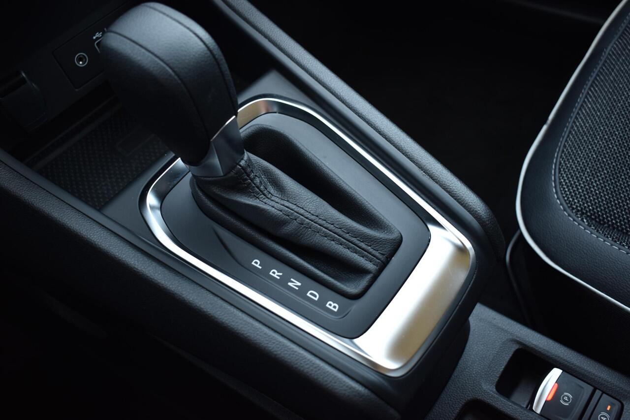 Renault CAPTUR E-Tech full hybrid 145 Techno | AUTOMAAT | CAMERA | NAVI | CRUISE CONTROL | CLIMATE CONTROL | PDC | LMV