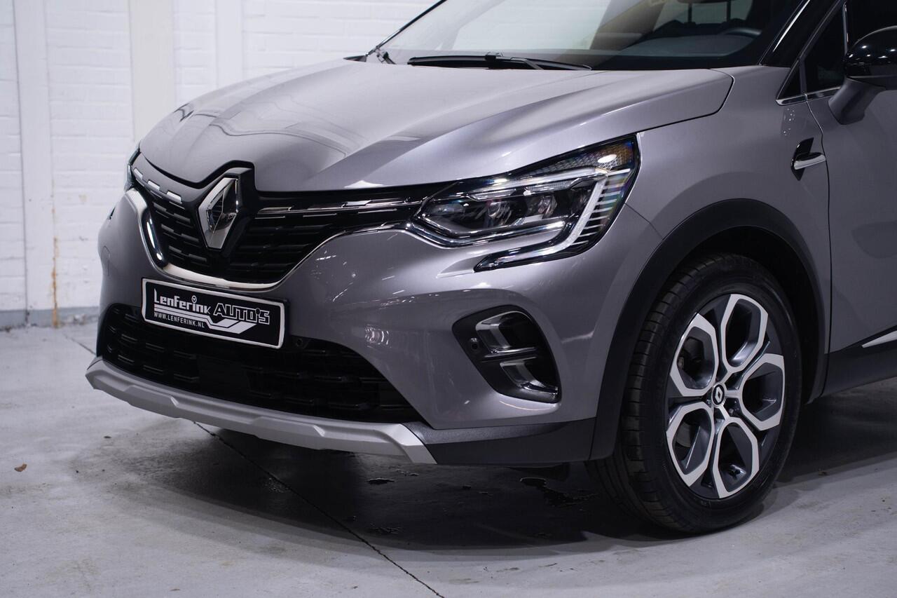 Renault CAPTUR 1.3 mild hybrid 160 iconic Navi Stoelverwarming Camera PDC v+a DAB Parkeerhulp 18"-inch