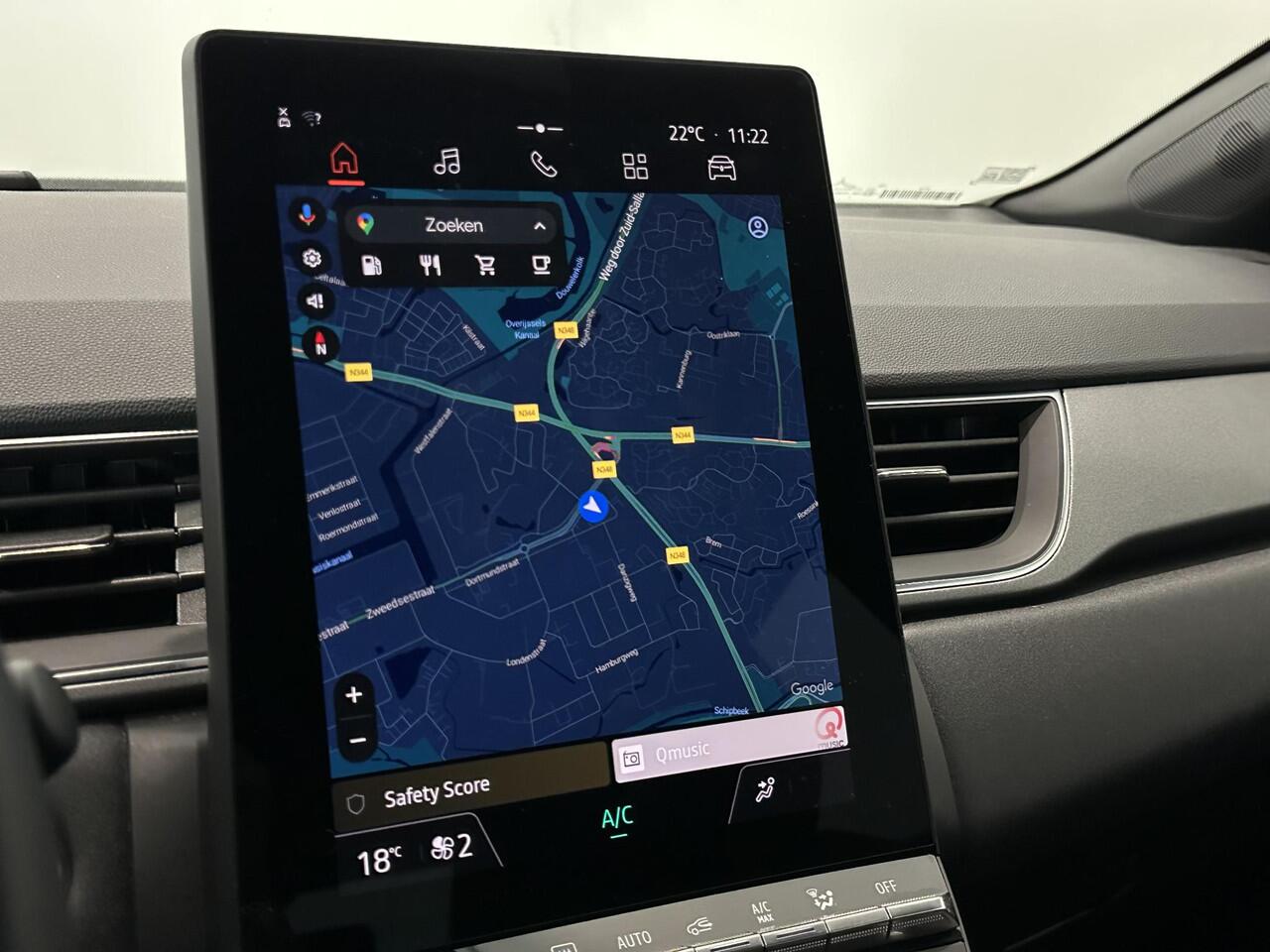 Renault CAPTUR 1.0 TCe 90 Techno | Navigatie 9,3" | Climate Control | Cruise Control | Lichtmetalen velgen 18" | Apple Carplay/Android Auto | Parkeersensoren voor, achter en achteruitrijcamera