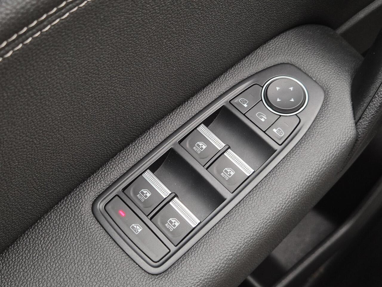 Renault CAPTUR 1.3 mild hybrid 160 techno Automaat / Pack Full Screen / Adaptief cruise control / Apple Carplay Android Auto / Trekgewicht 1500 kg / Climate control / Achteruitrijcamera / Stuurverwarming /