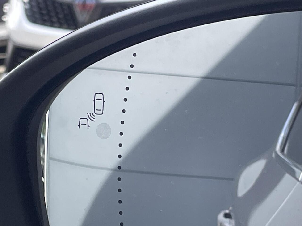 Renault CAPTUR 1.3 mild hybrid 160 iconic | Trekhaak | Lederen bekleding |