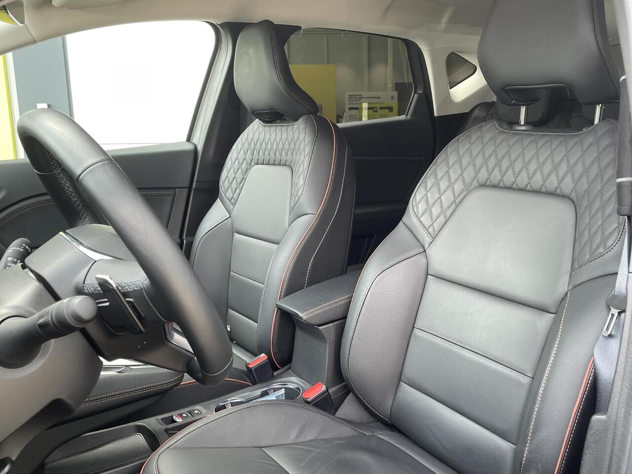 Renault CAPTUR 1.3 mild hybrid 160 iconic | Trekhaak | Lederen bekleding |