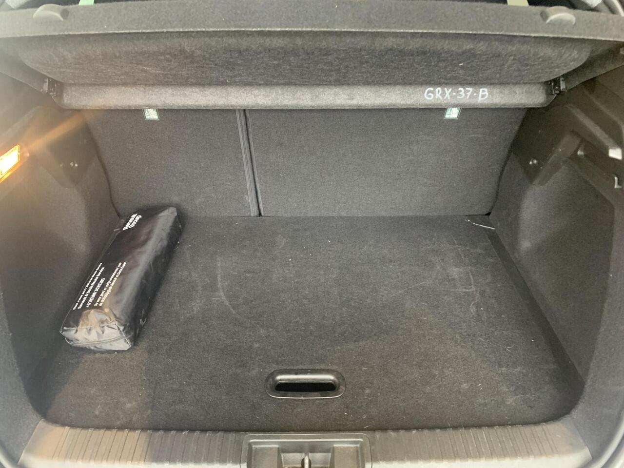 Renault CAPTUR 1.0 TCe 90 techno | 360° camera| Pack Navigation |