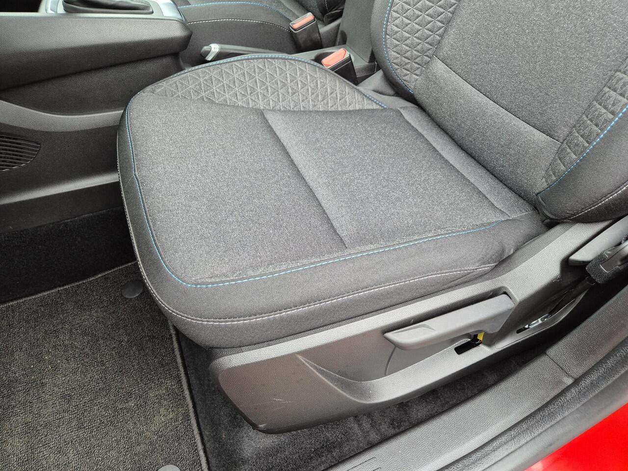 Renault CAPTUR 1.3 mild hybrid 160 Evolution Automaat / Achteruitrijcamera / Stoelverwarming / Apple Carplay & Android Auto / Cruise control / Climate control / Parkeersensoren /