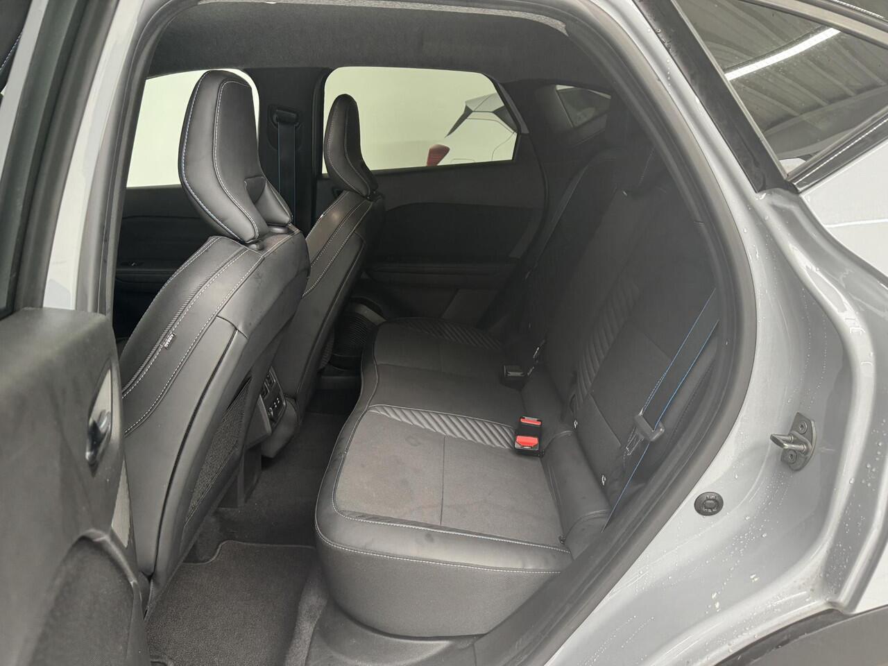 Renault CAPTUR 1.6 E-Tech full hybrid 145 Esprit Alpine | Navigatie | Adaptive Cruise Control | 360° Camera | Harman / Kardon |