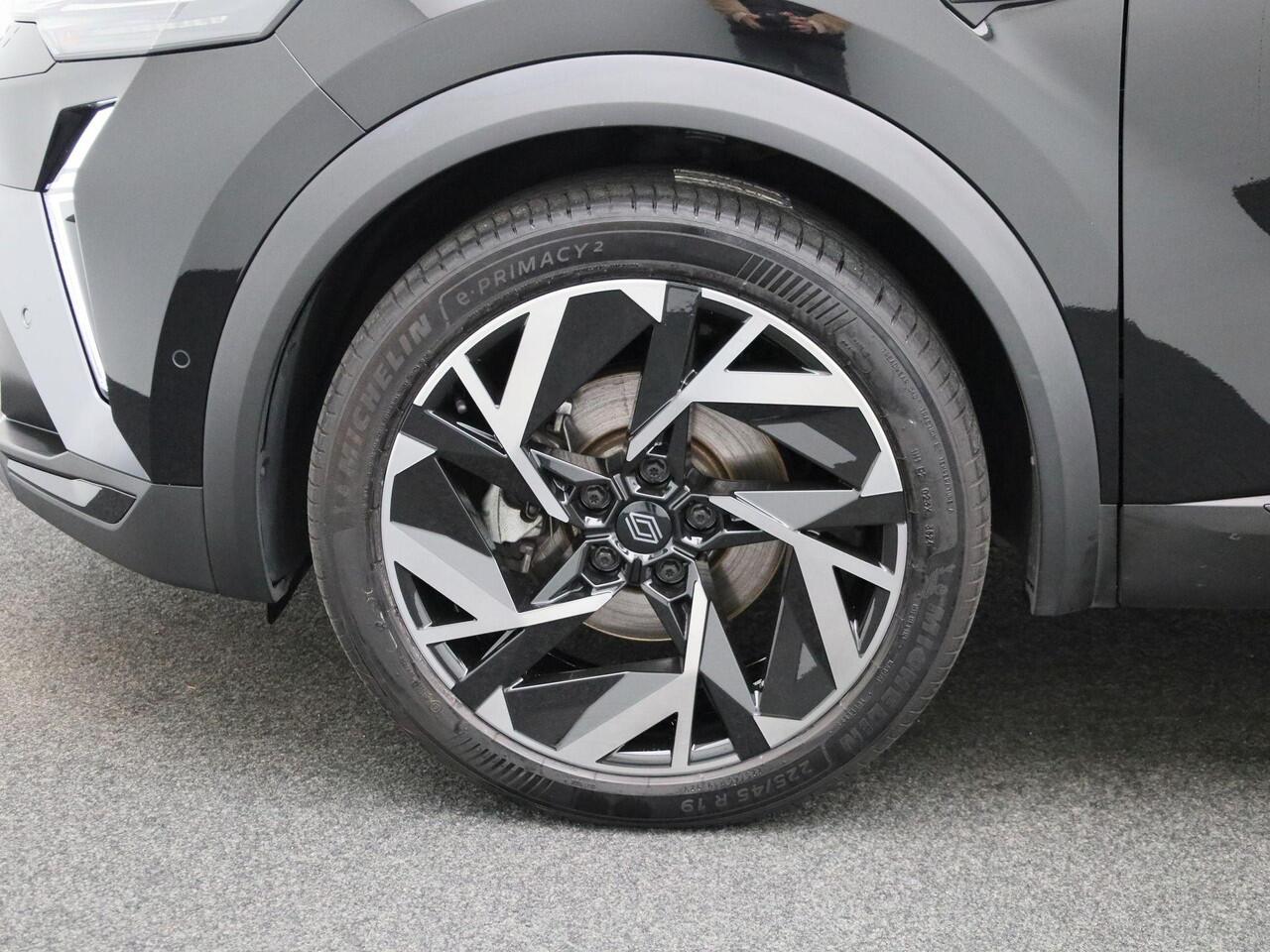 Renault CAPTUR 1.6 E-Tech full hybrid 145 esprit Alpine | Automaat | Harman kardon | Rondom camera