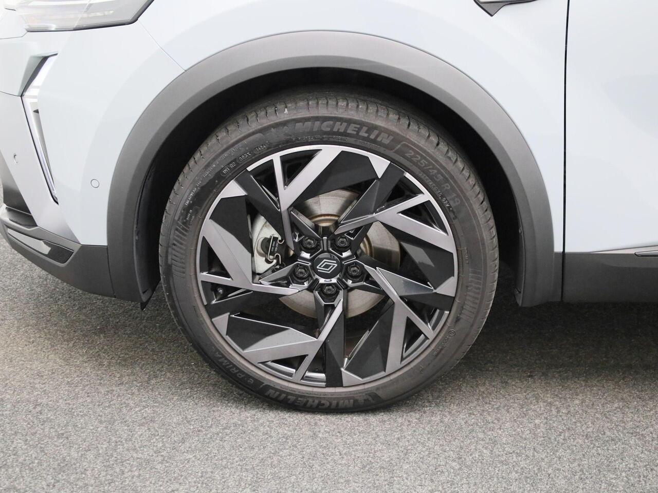 Renault CAPTUR 1.6 E-Tech full hybrid 145 esprit Alpine |Stuurwielverwarming | 360 Camera | Harman/Kardon